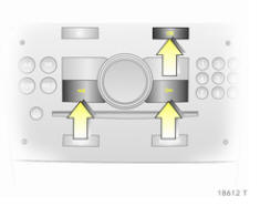 Opel Zafira. Selection avec les boutons de l'infotainment system