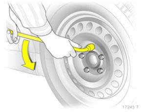 Opel Zafira. Changement d'une roue